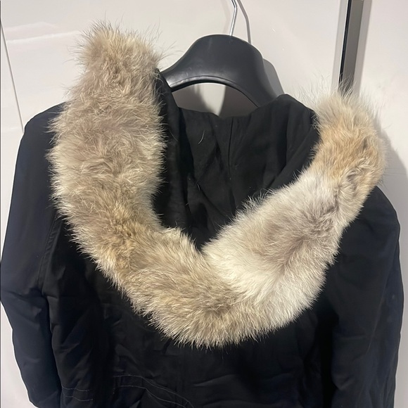 Marc Jacob’s women’s jacket with Fur Trim - Picture 3 of 5